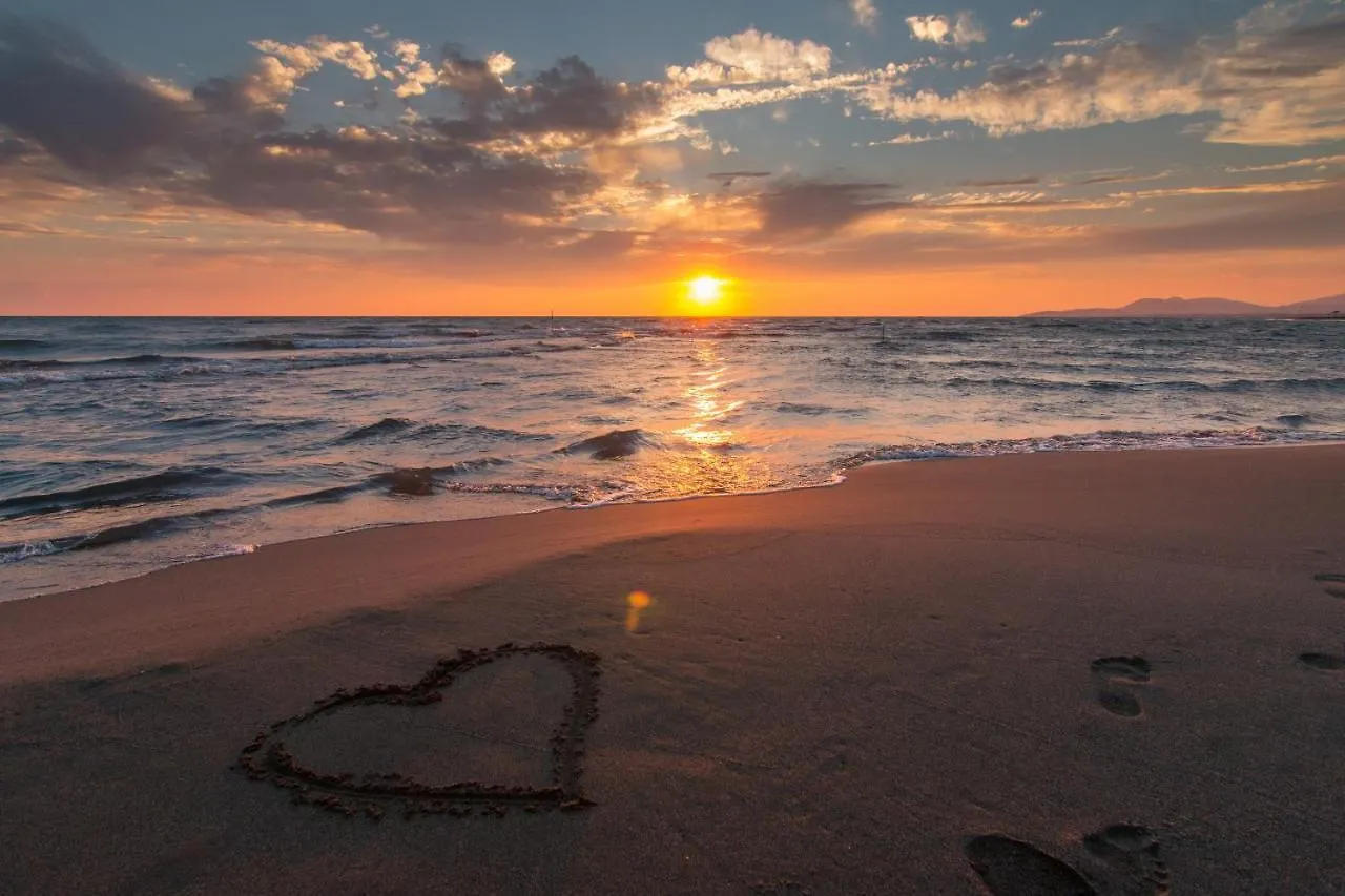 Relax @48 Close To Beach Sleeps 7 Yeppoon 0*,  Australien